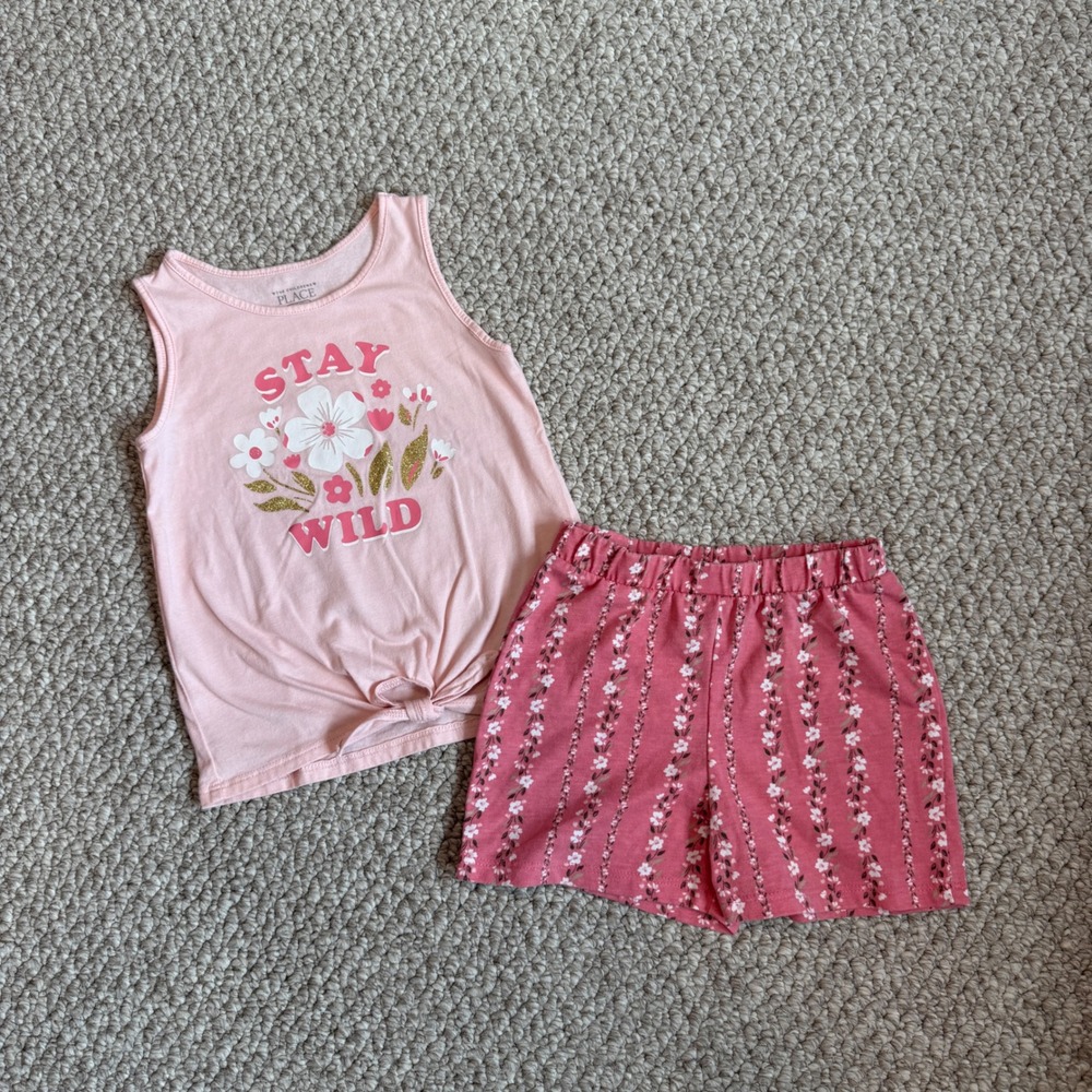 The Childrens Place Girls Pink Stay Wild Tank‎ Top and Floral Shorts Set Size 4T